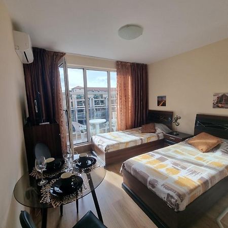 Deluxe Admiral Plaza Apartment Sunny Beach Exterior photo